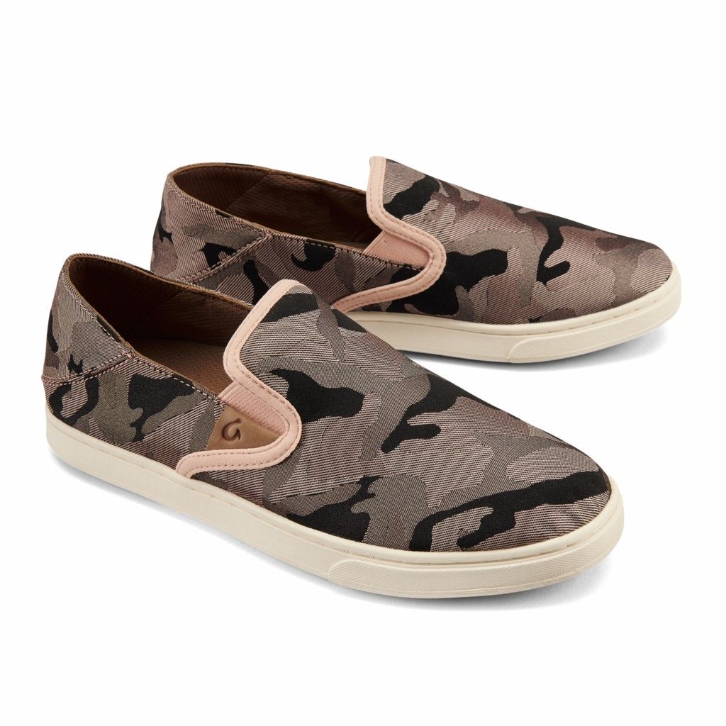 Olukai Women's Pehuea Pa i Slip On Shoe - Soft Pink / Ke Au Camo US032-465